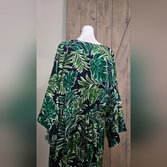 ONSHORE Tropical Palm Leaf Print Maxi Dress/Coverup. Green/navy One Size. NWT - Picture 13 of 15